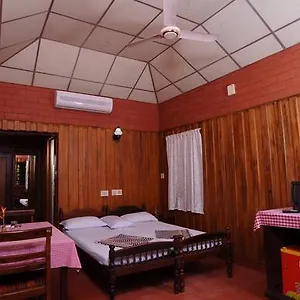 Отель Vembanad Lake Villas